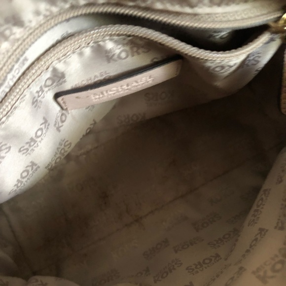 Michael Kors Small Satchel - Picture 7 of 10